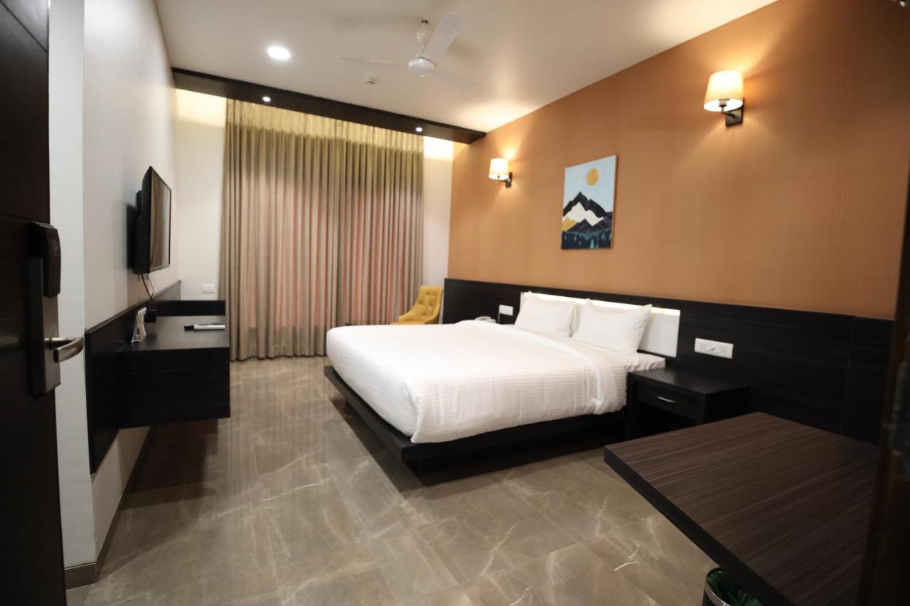 Enrise By Sayaji Aurangabad Hotel Exterior photo