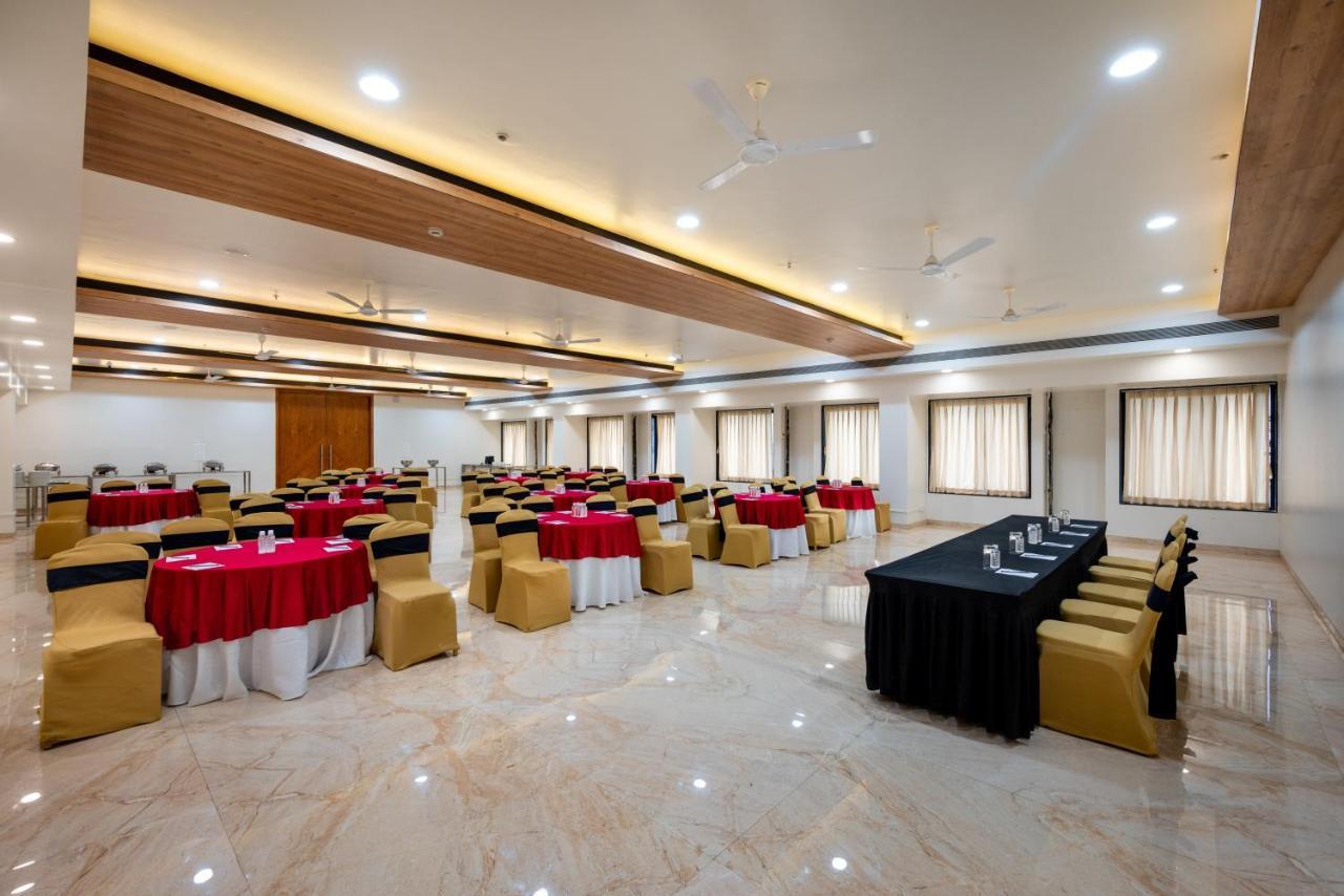 Enrise By Sayaji Aurangabad Hotel Exterior photo
